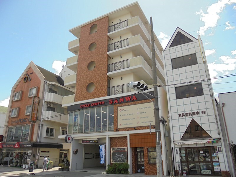 ラ ギザロの物件外観写真