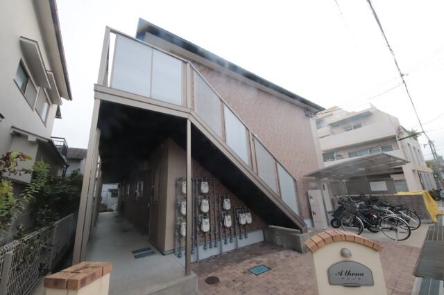 アシーナの物件外観写真