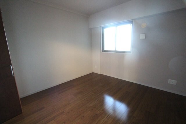 イーグル山手の物件内観写真