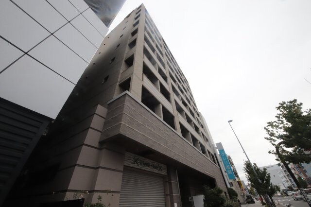 ダイドーメゾン阪神西宮駅前の物件外観写真