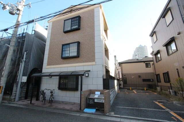 ドム北口の物件外観写真