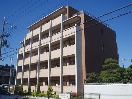 ソレアード・アビの物件外観写真