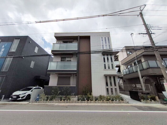 Crystal Court西宮北口の物件外観写真