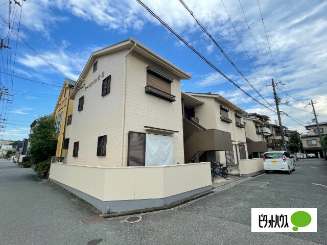 アーバンハイツ香里の物件外観写真