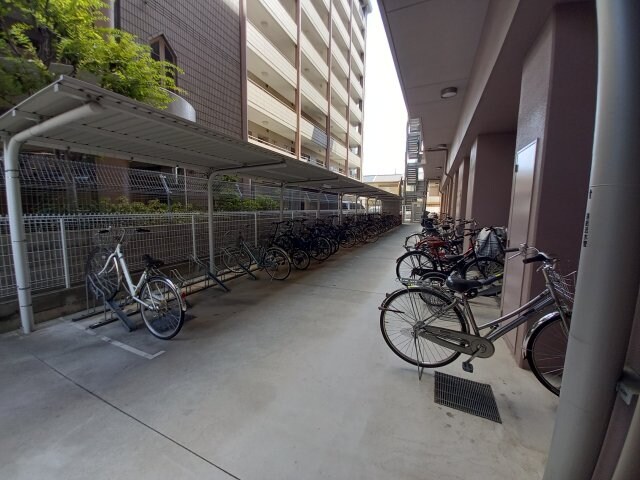 Ｍプラザ香里六番館の物件外観写真