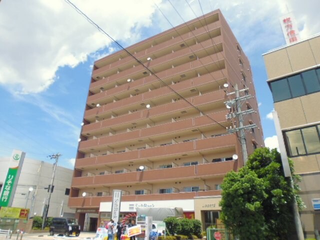 リベルテ交野の物件外観写真