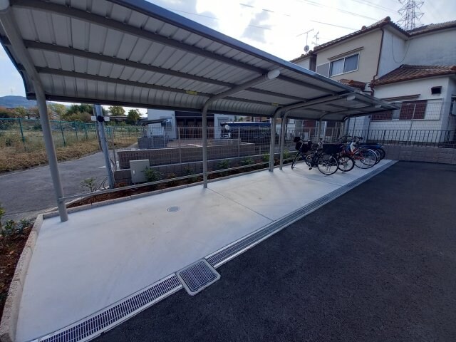 シュシュテラスの物件外観写真