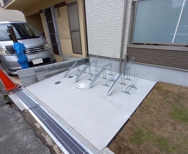 クヴェルガーデン香里Ⅱの物件外観写真