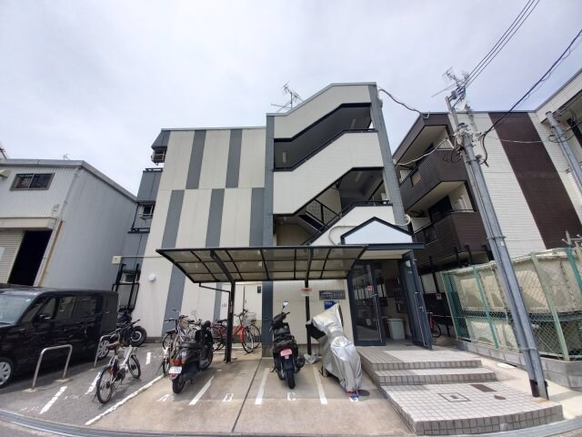 ボー・アルブル枚方長尾Ⅰの物件外観写真