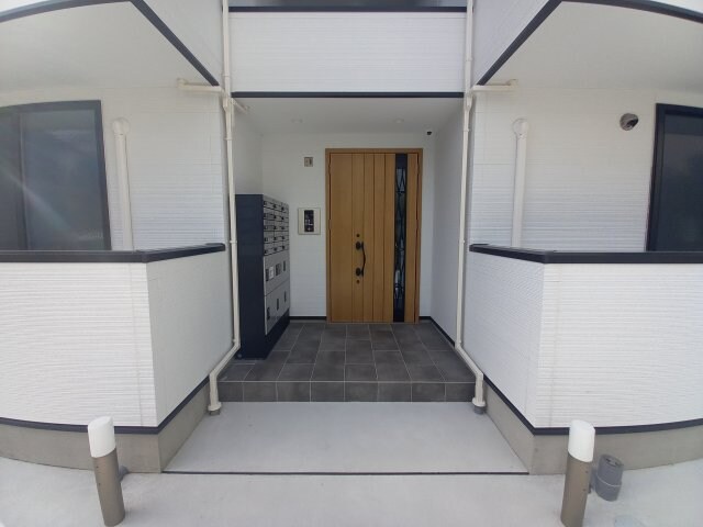 ウィンドベル出口の物件外観写真