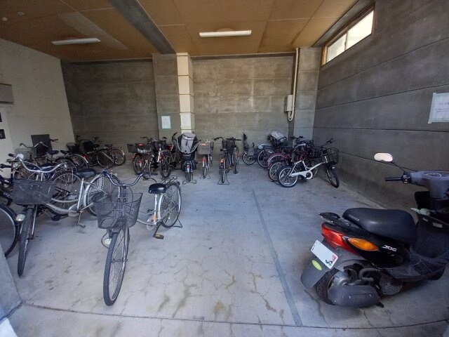 ヒルズシティ寝屋川の物件外観写真