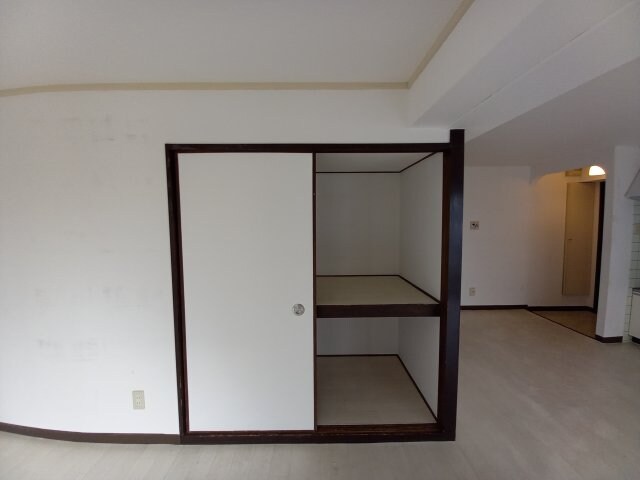 香里ロイヤルプラザの物件内観写真