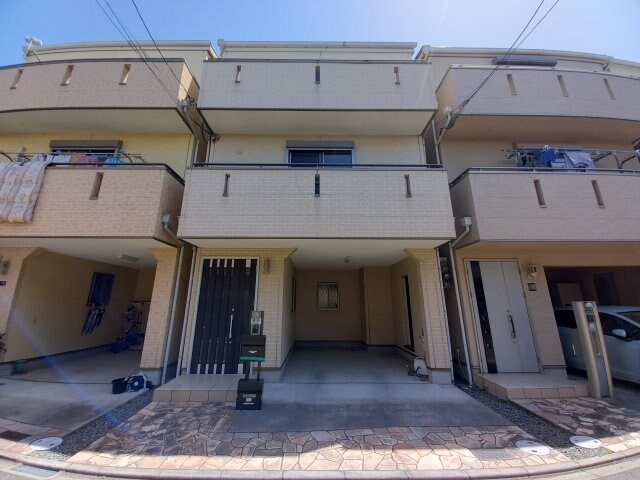 寝屋川市田井町の物件外観写真