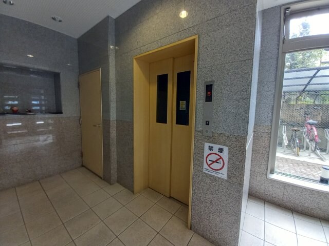 ロータリーマンション香里西之町の物件外観写真