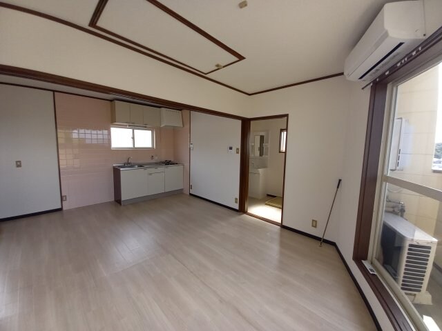 私市ハイツの物件内観写真