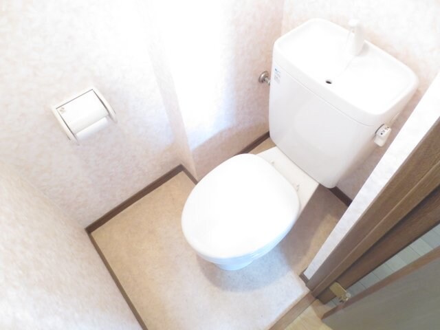 シャンローズ東香里Ⅱの物件内観写真