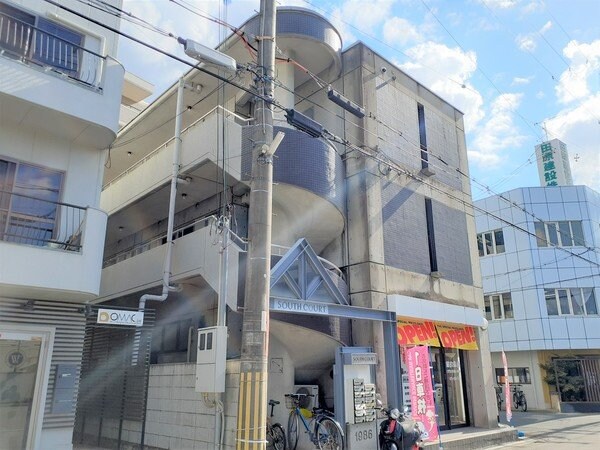 サウスコートの物件外観写真
