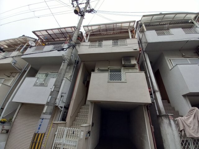 藤阪駅 徒歩18分 1階の物件外観写真