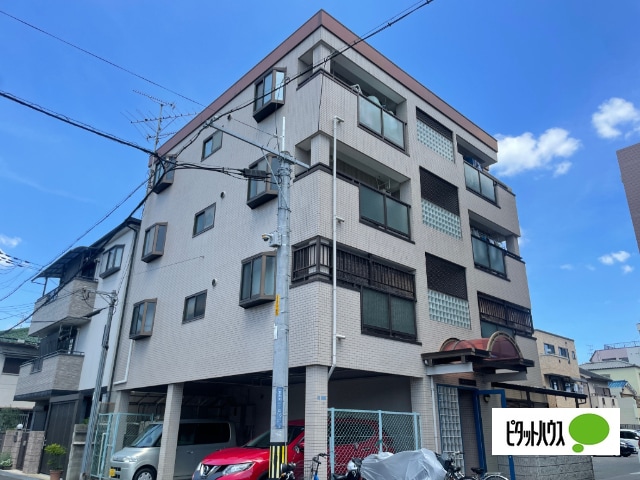 中井マンションの物件外観写真