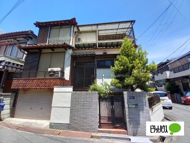 藤阪駅 徒歩9分 1階の物件外観写真