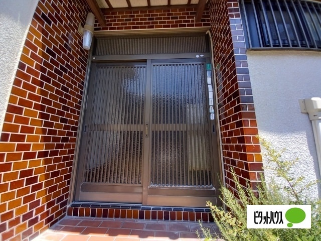 藤阪駅 徒歩9分 1階の物件外観写真