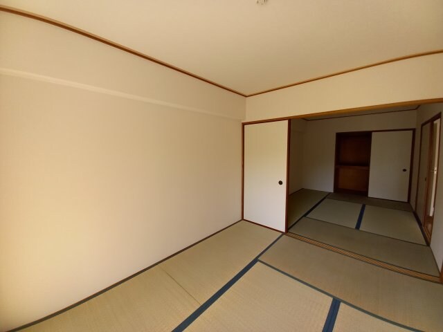 西尾ハイツの物件内観写真