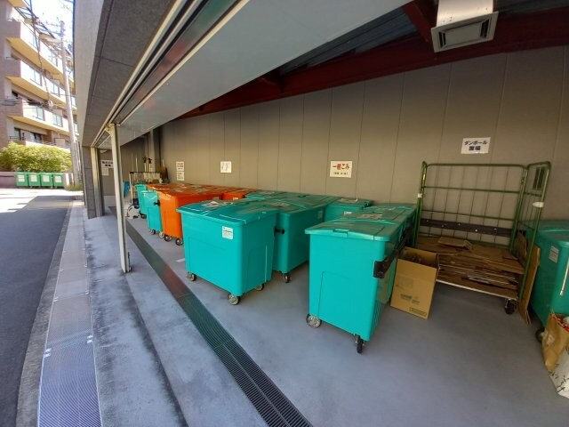 プラウド枚方岡南町の物件内観写真