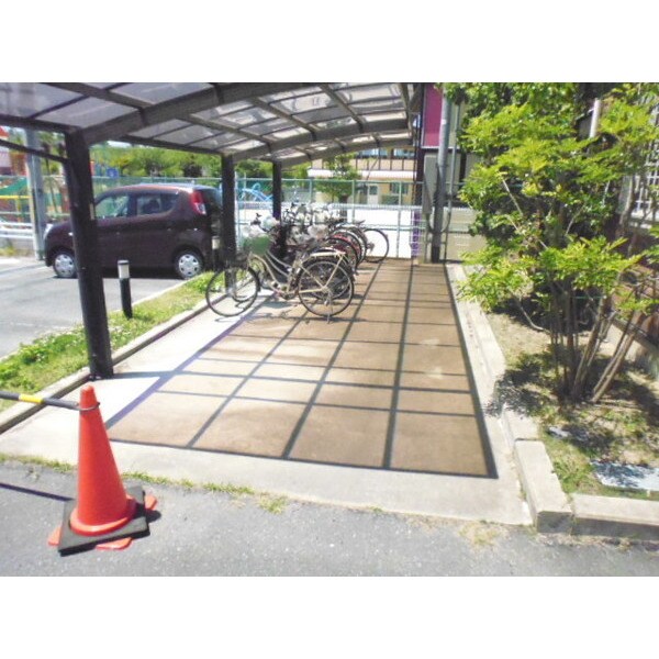 メープルフォレストの物件外観写真