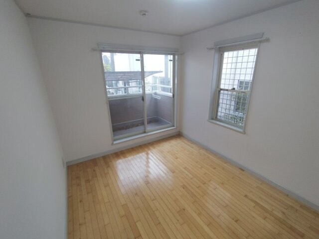 メープルフォレストの物件内観写真