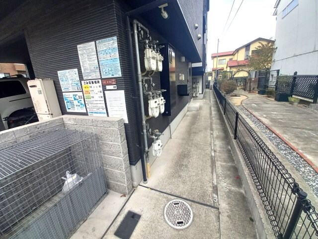 モダンアパートメント枚方三矢町の物件外観写真