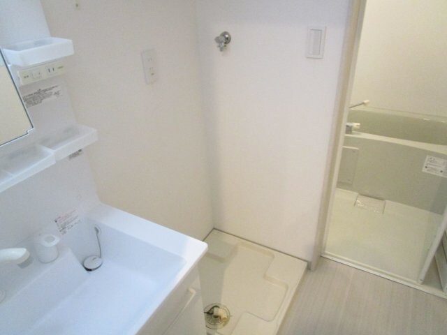 モダンアパートメント枚方三矢町の物件内観写真