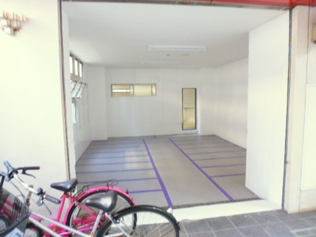 レオンズビルの物件外観写真