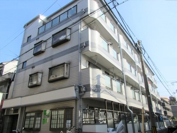 第一イワイハイツの物件外観写真