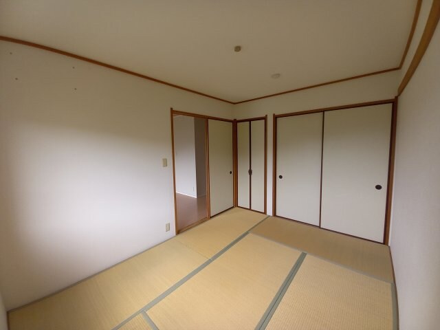 ヴェルデュール・ピノの物件内観写真