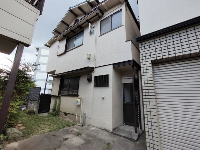 寝屋川市葛原新町の物件外観写真