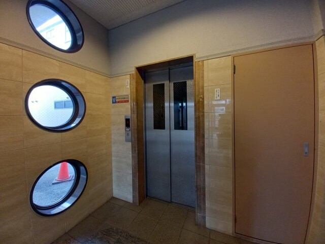 サニーカーサの物件外観写真