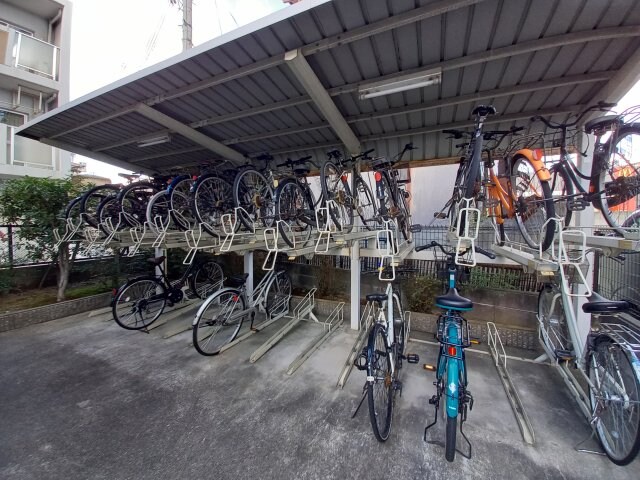 サニーカーサの物件外観写真