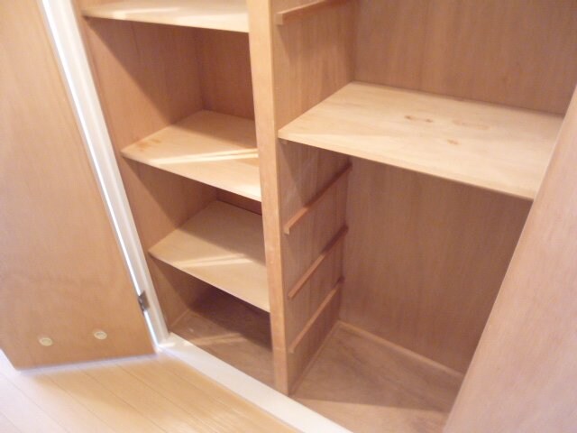 メゾンエイコー寝屋川Ａ棟の物件内観写真