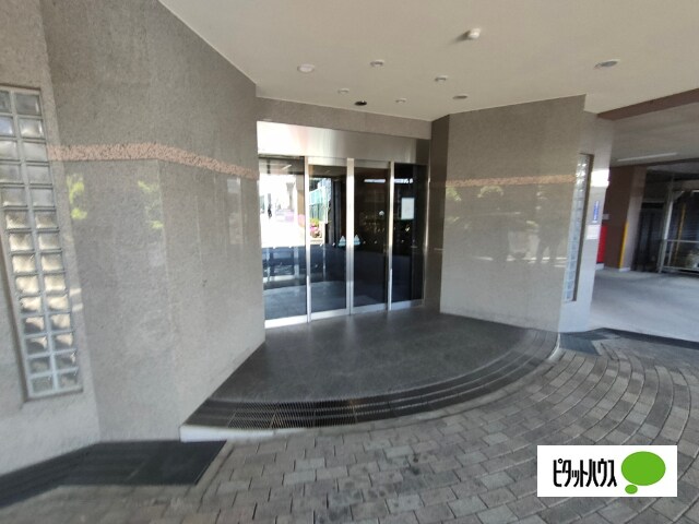 サンメゾン香里成田西町の物件外観写真