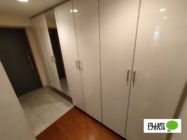 サンメゾン香里成田西町の物件内観写真