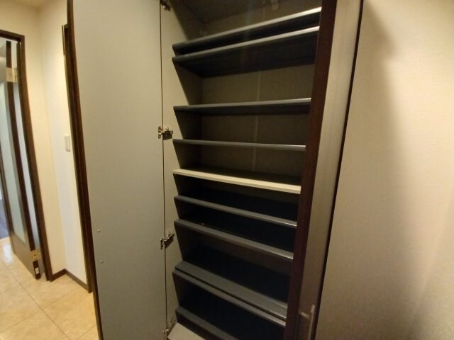 レオンズビルの物件内観写真