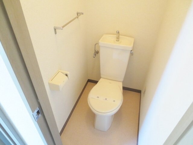 レフティー岡東の物件内観写真