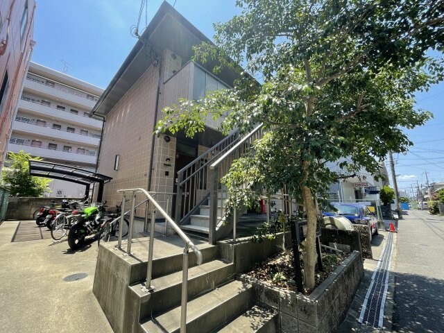 ビラージュドゥカルムの物件外観写真