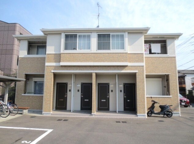 エルクレストールの物件外観写真