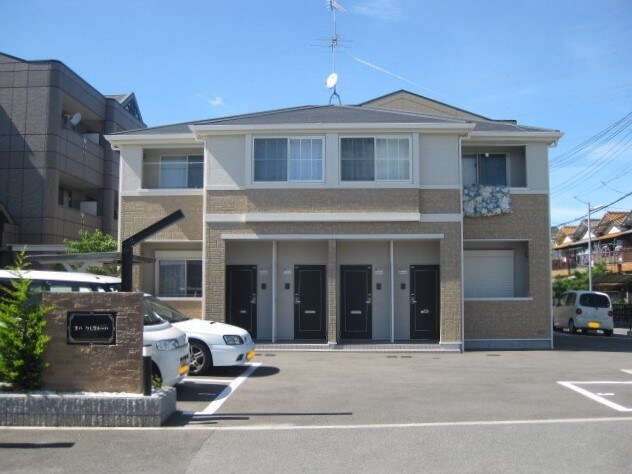 エルクレストールの物件外観写真