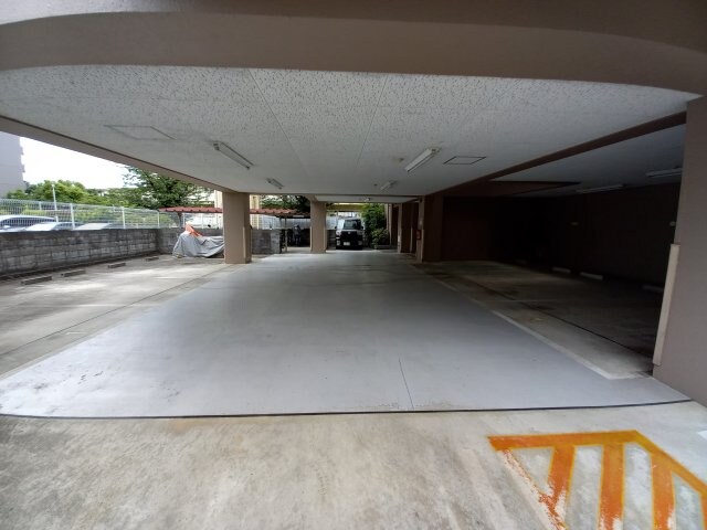 グローリヤ牧野の物件外観写真