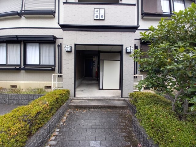 レジデンス楠葉の物件外観写真