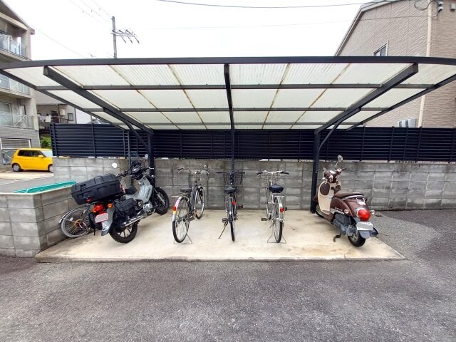 レジデンス楠葉の物件外観写真