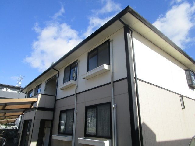 ハイツ野村N棟の物件外観写真