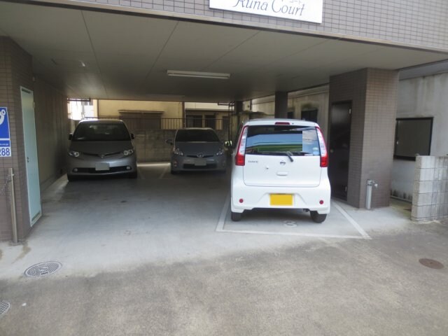 ルナコートの物件外観写真